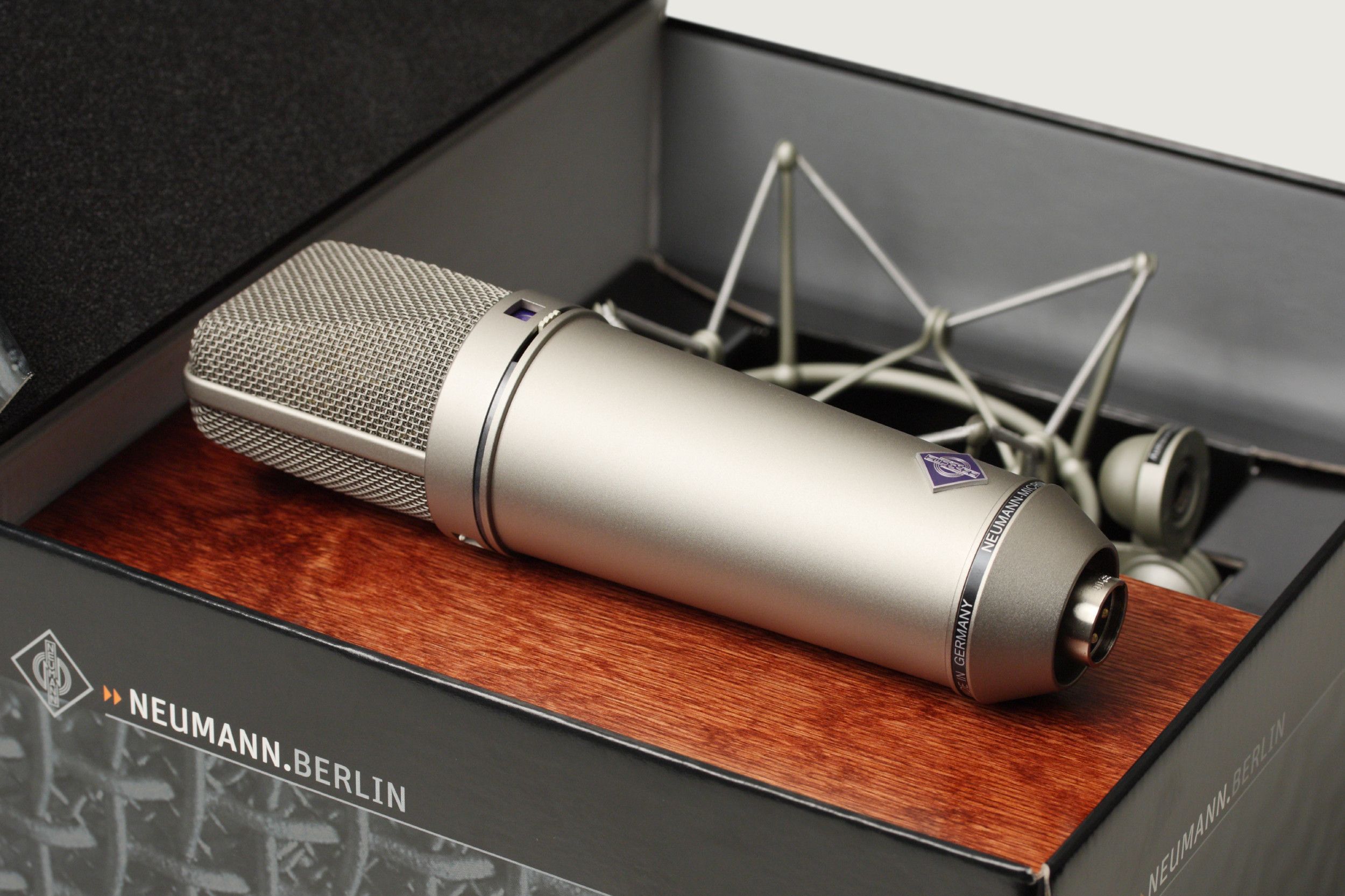 NEUMANN U87Ai Studio Set